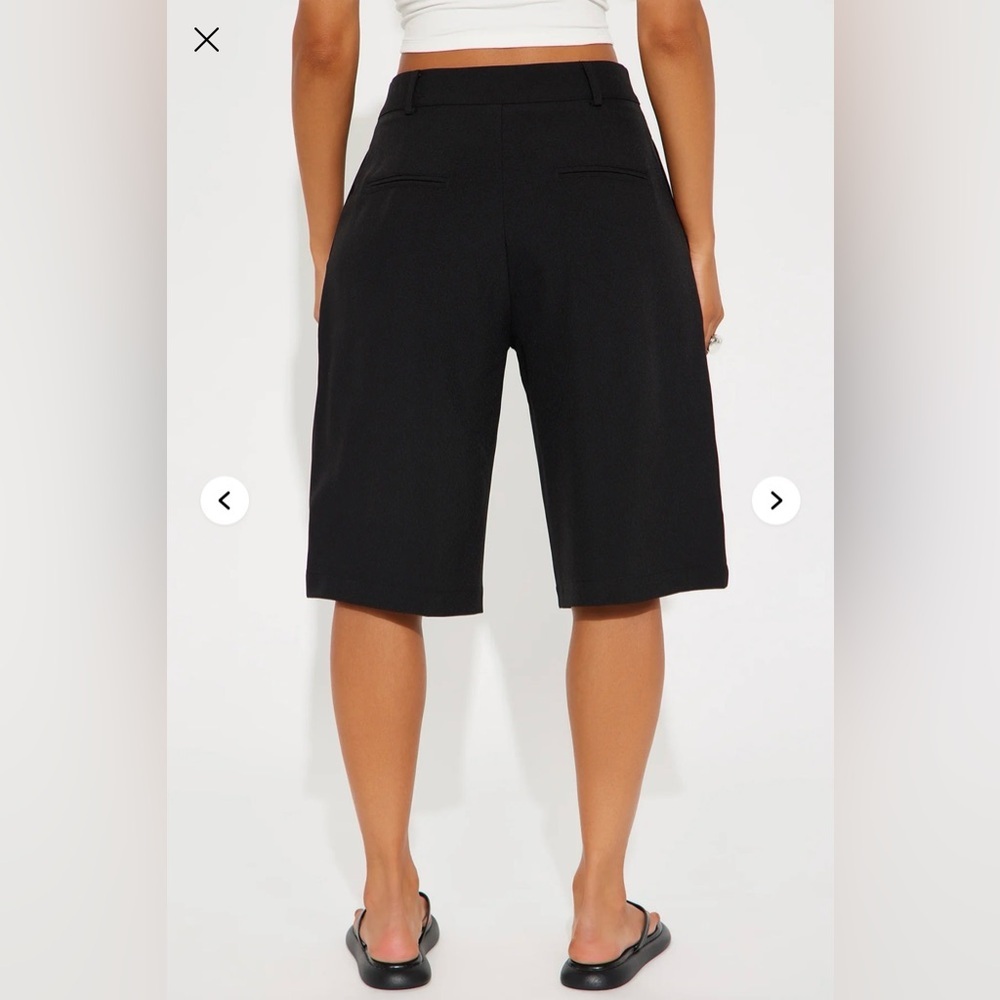 Hunter & Brown Black Bermuda Shorts High Waist Pleated Elastic Back L - Picture 2 of 11